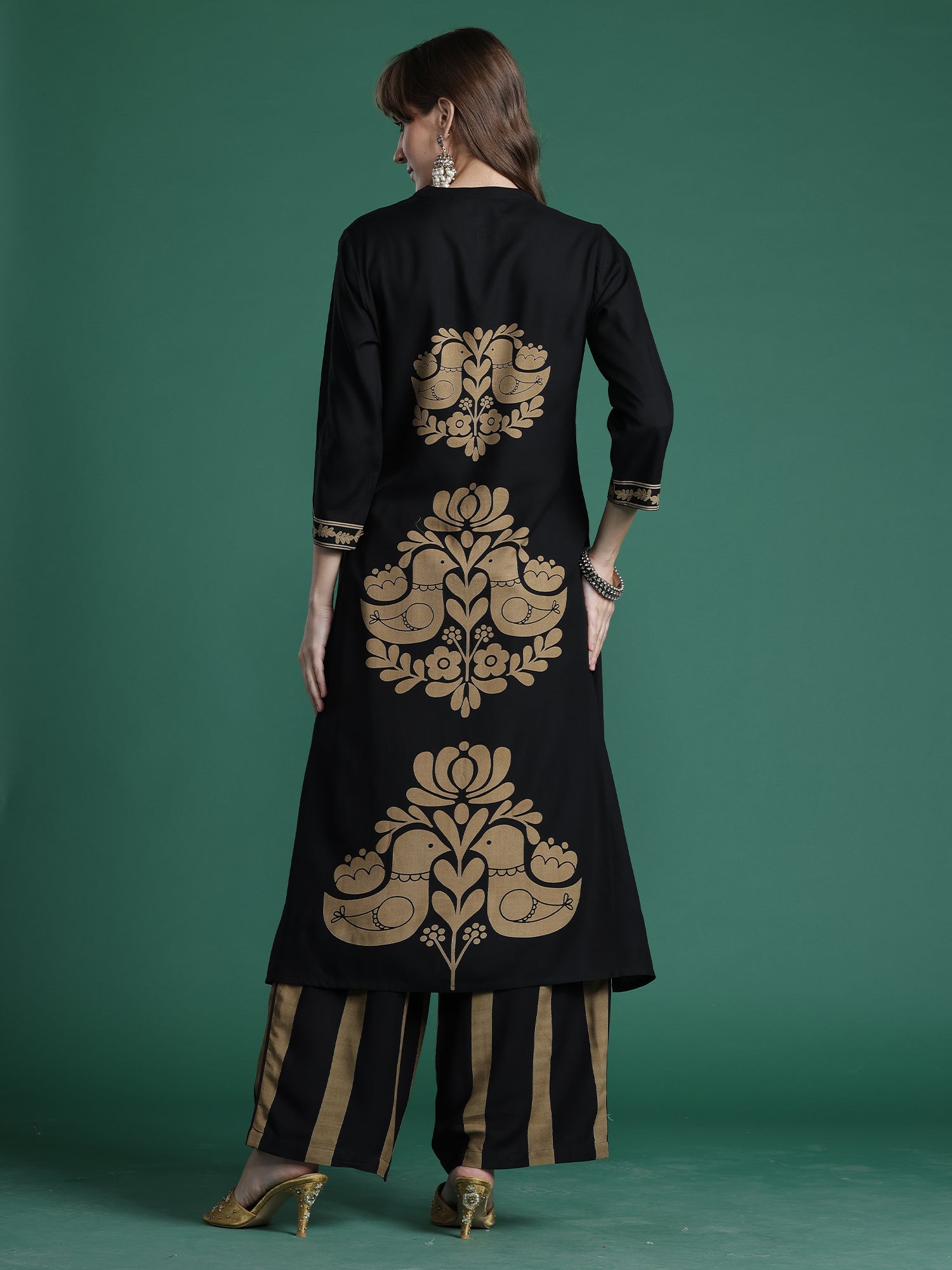 Color_Black