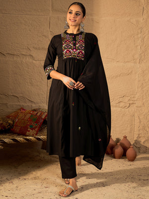 Color_Black
