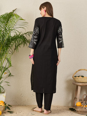 Color_Black