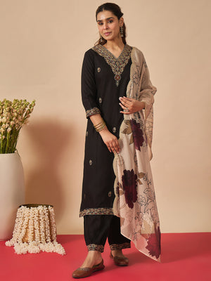 Color_Black