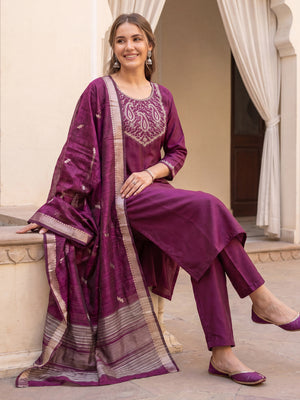 Color_Burgundy