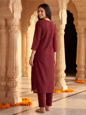 Color_Maroon