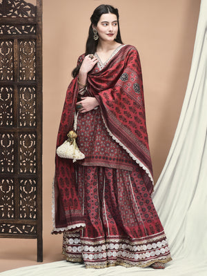 Color_Maroon