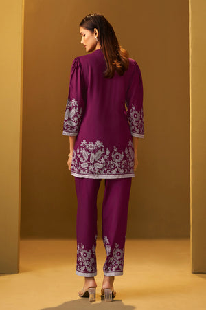 Color_Maroon