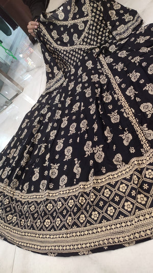 Color_Black
