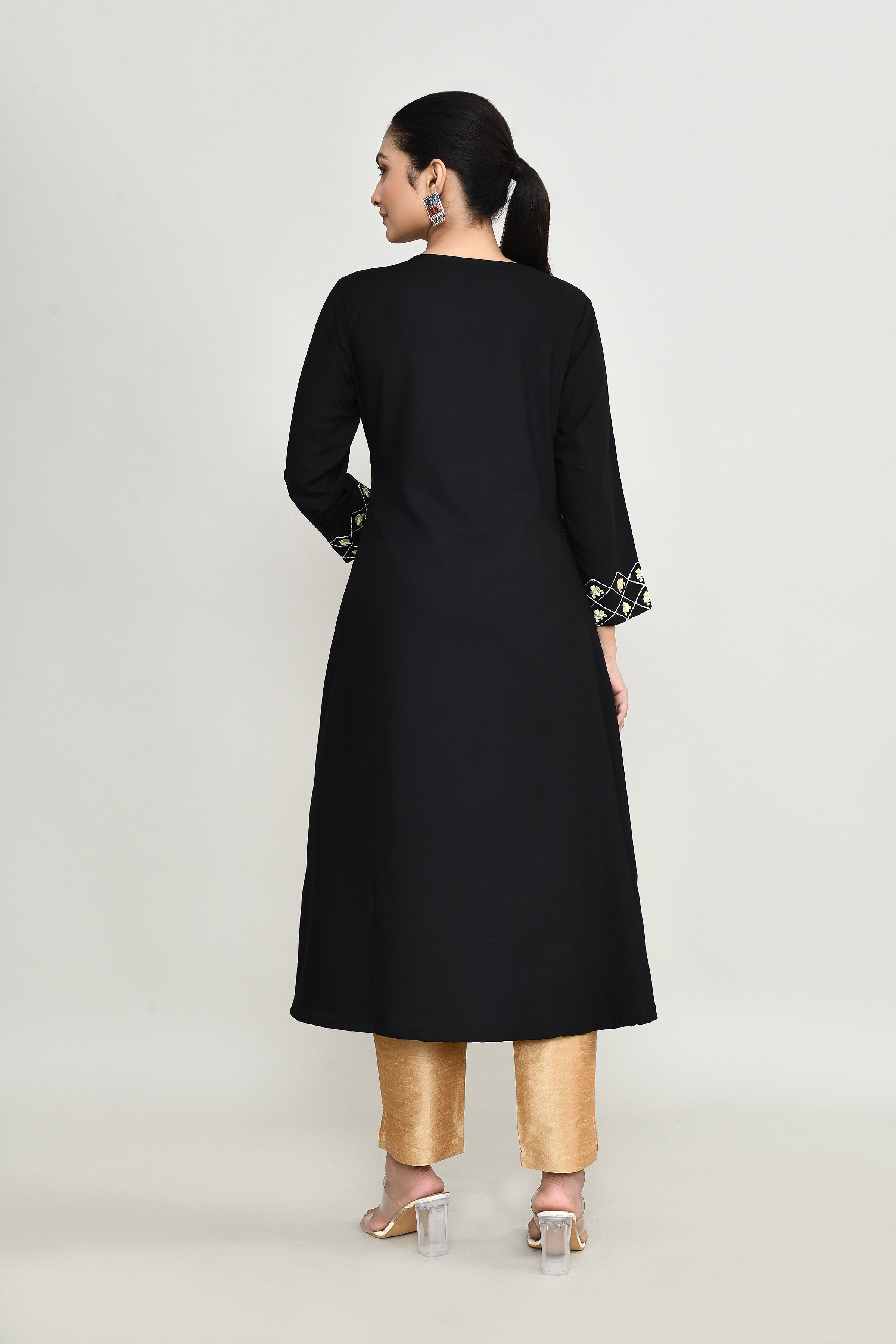 Color_Black