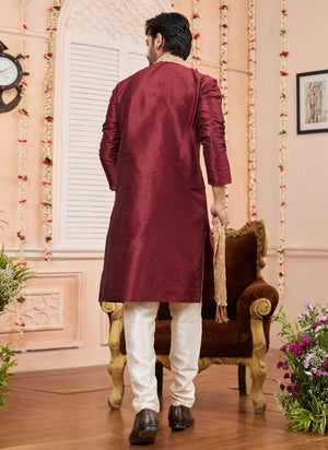 Color_Maroon