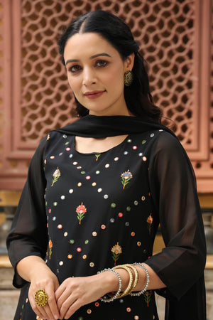 Color_Black