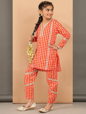 Color_Orange