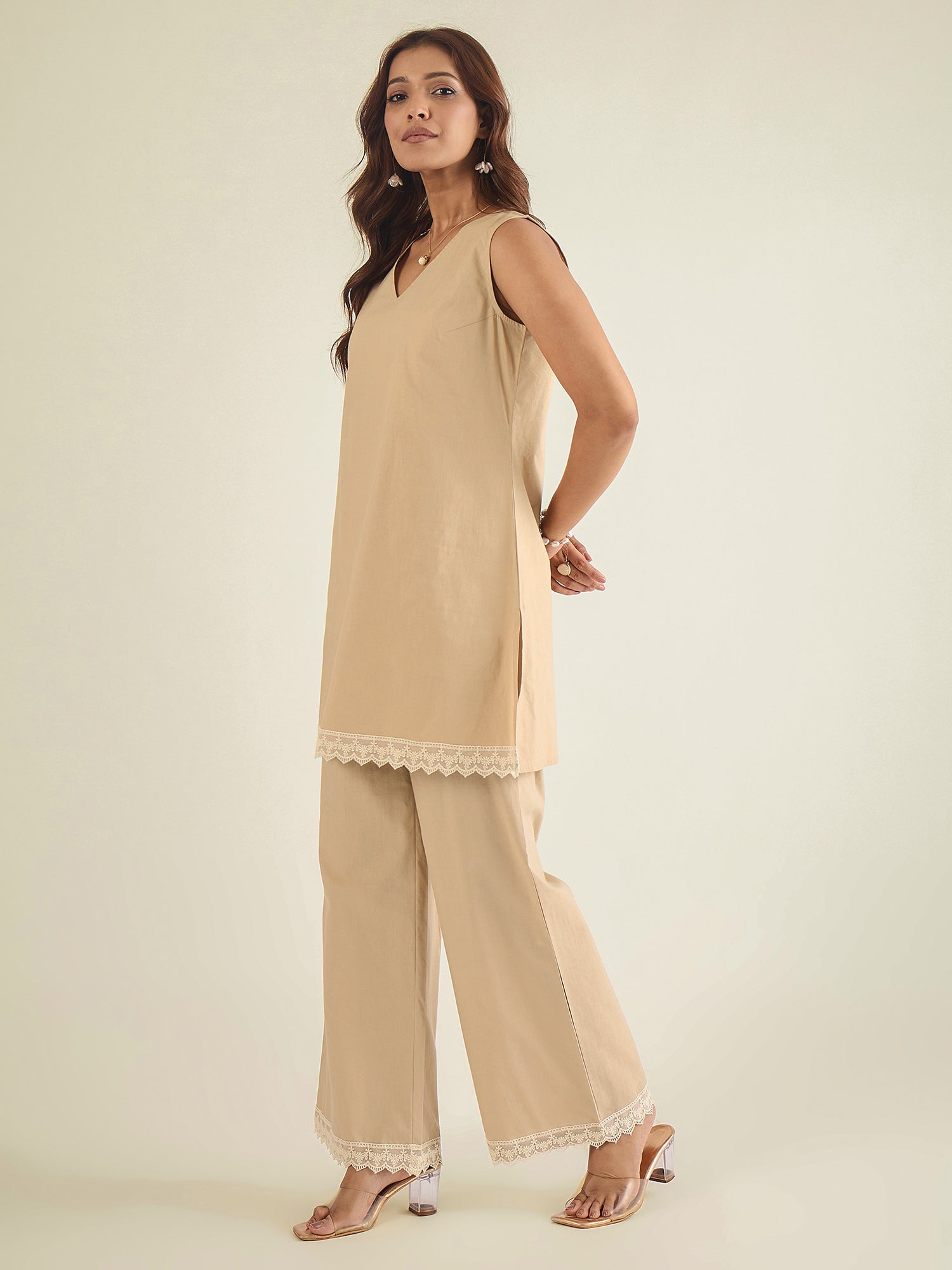 Color_Beige