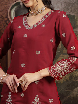 Color_Maroon