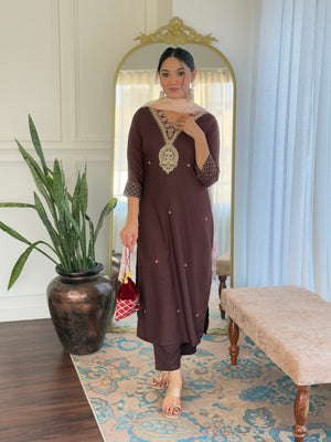 Color_Brown