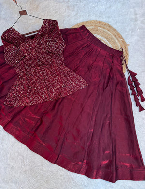 Color_Maroon