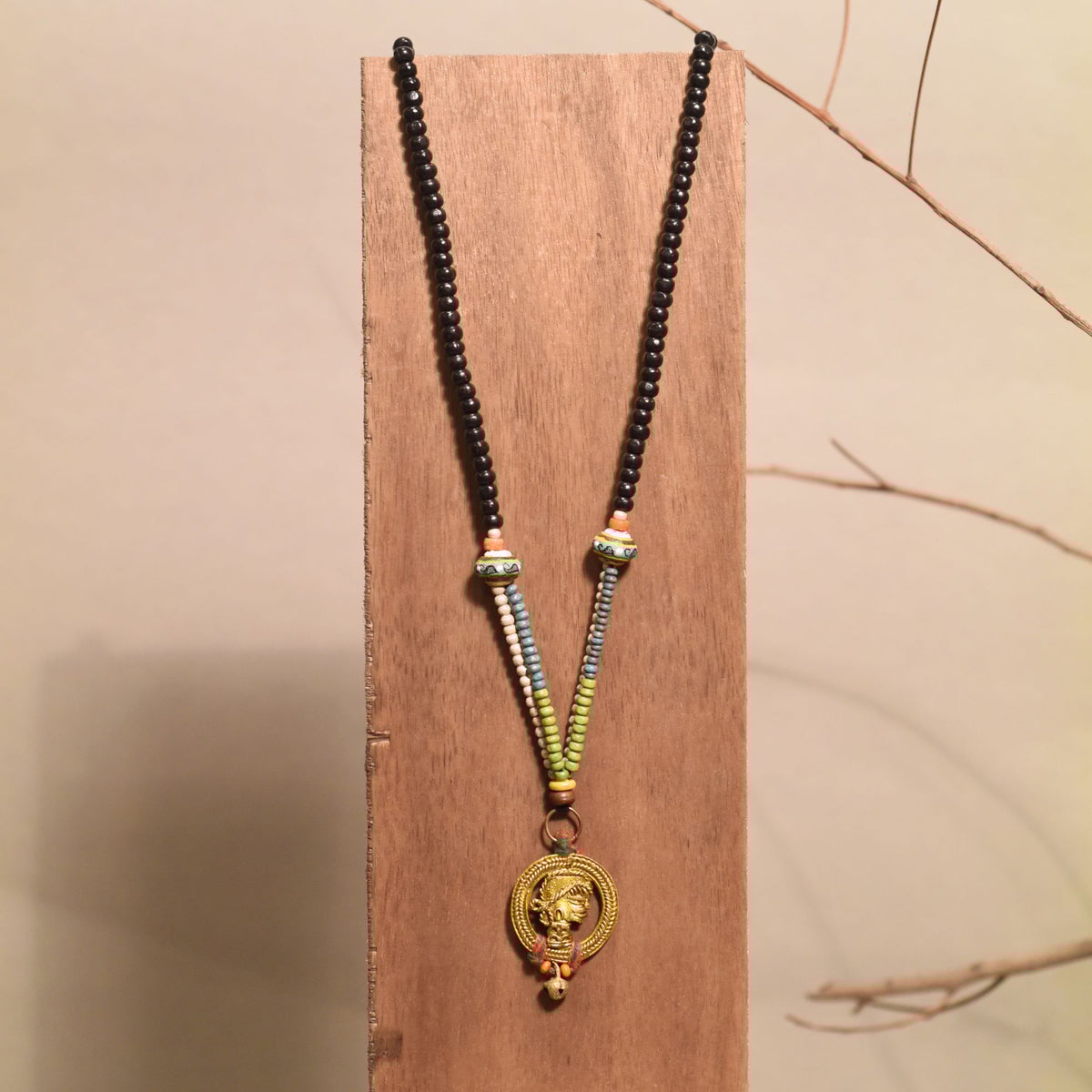 Women's Henna Sunburst Pendant Handcrafted Ethnic Necklace – Trendia