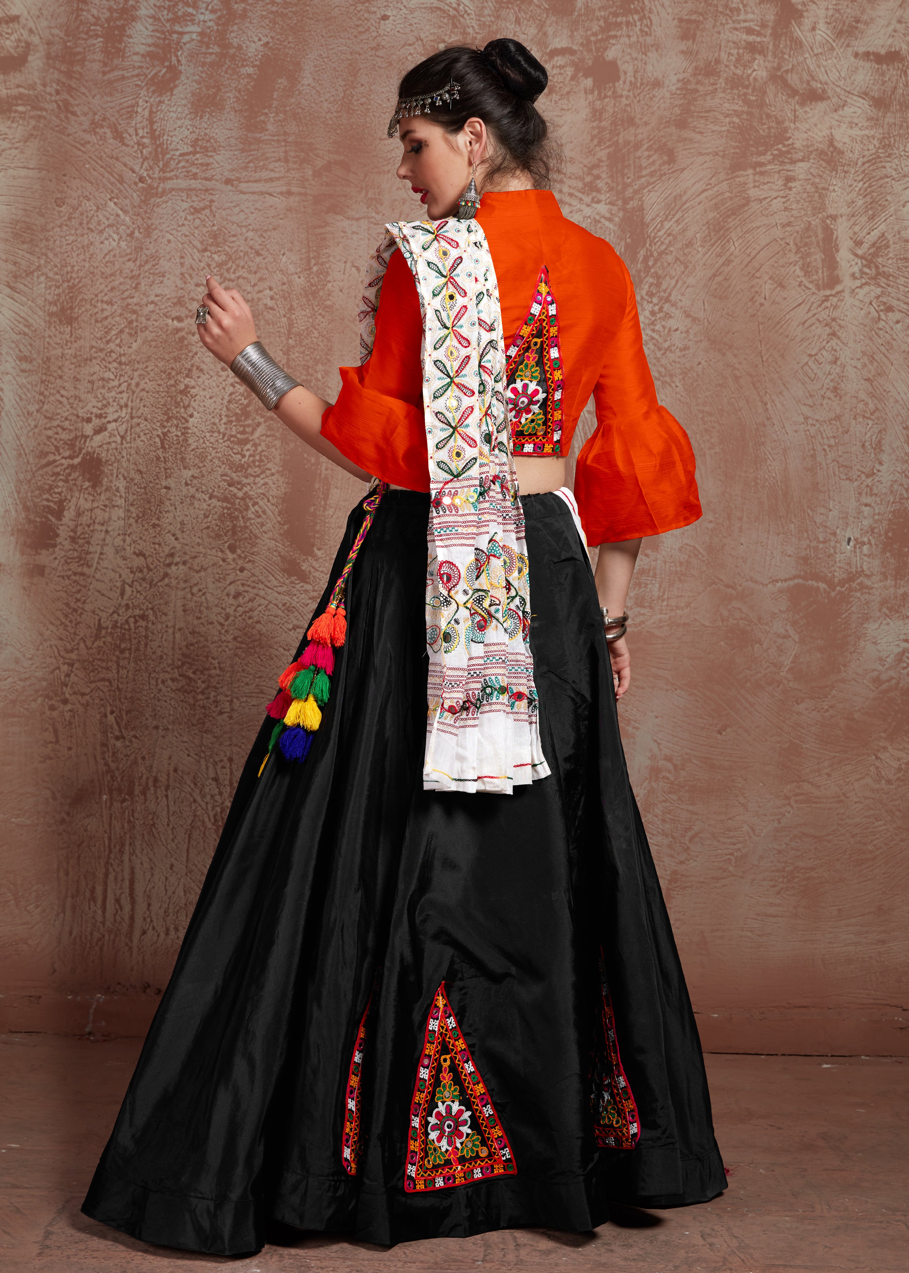 Color_Black