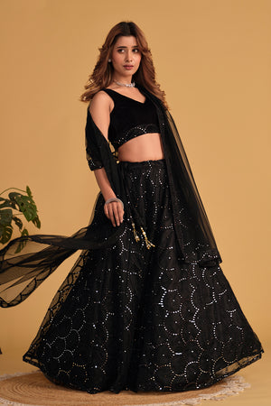 Color_BLACK