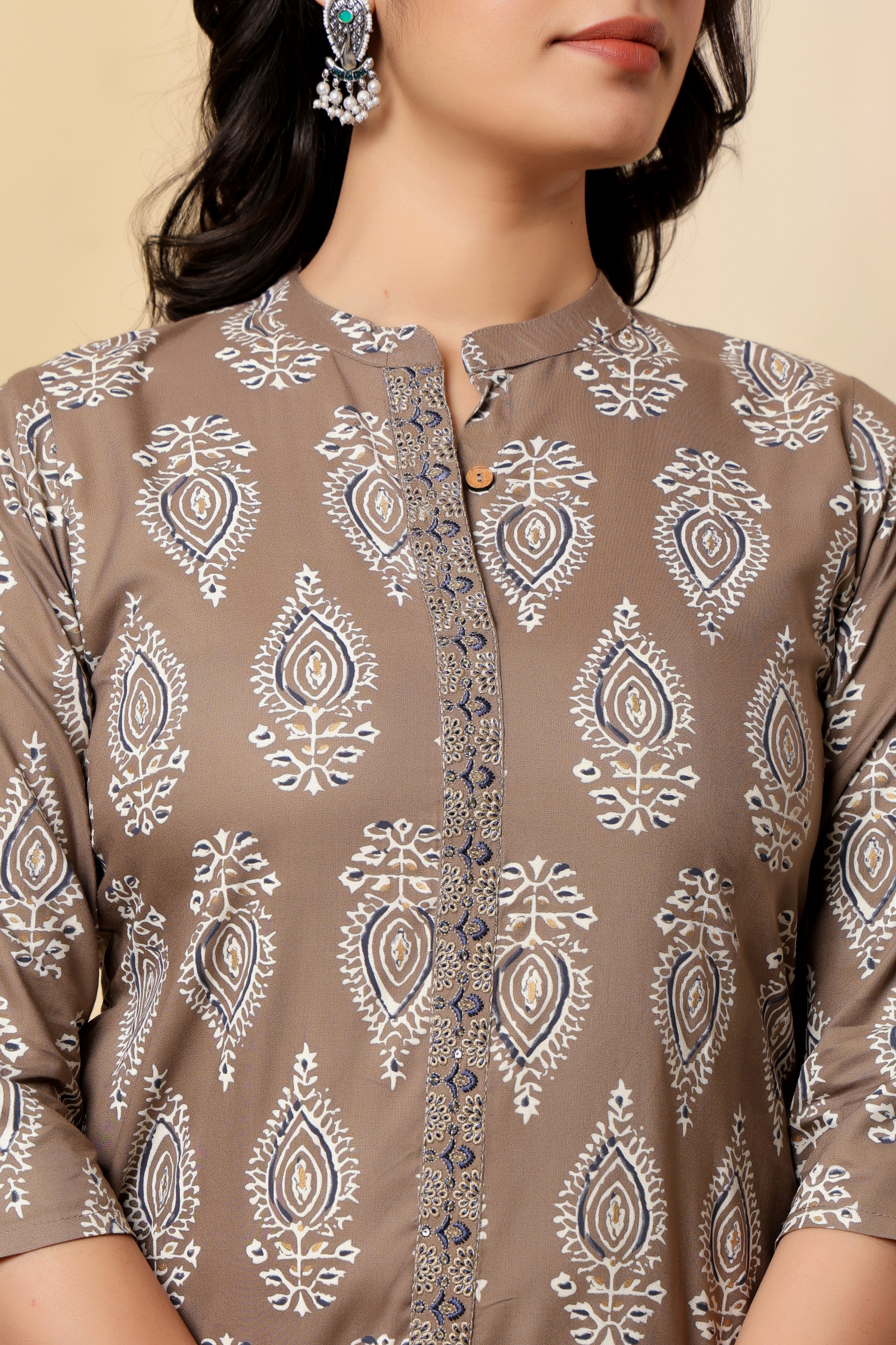 Color_Brown