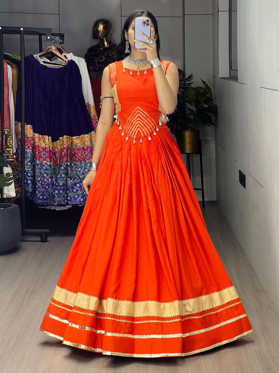 Color_Orange