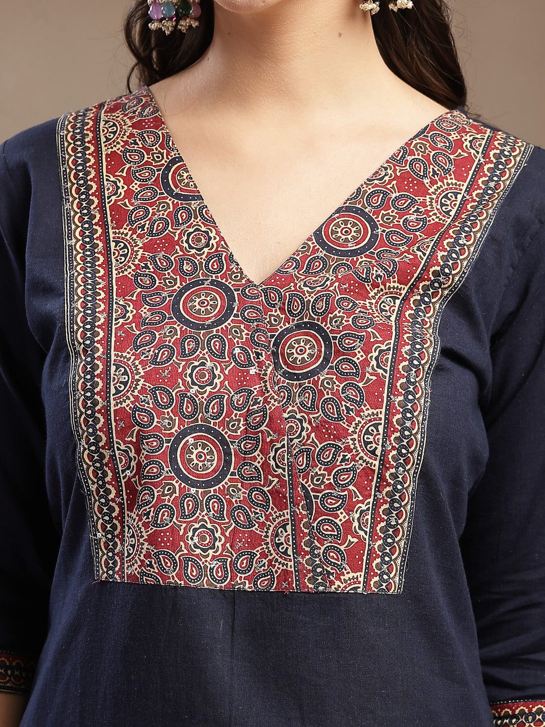 Women's Navy Blue Solid Cotton Straight Kurta