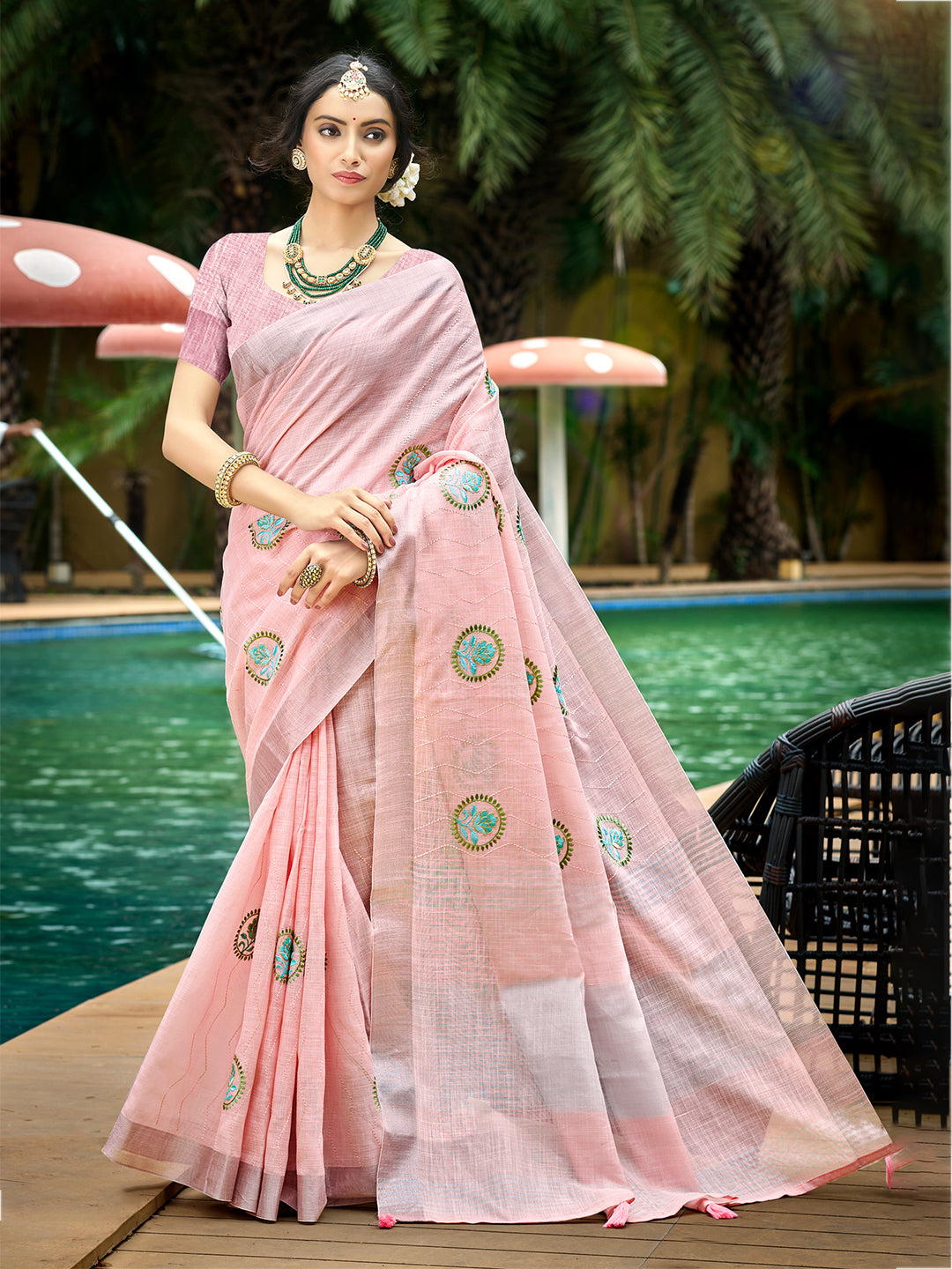 Women's Light Pink Linen Woven Work Traditional Saree