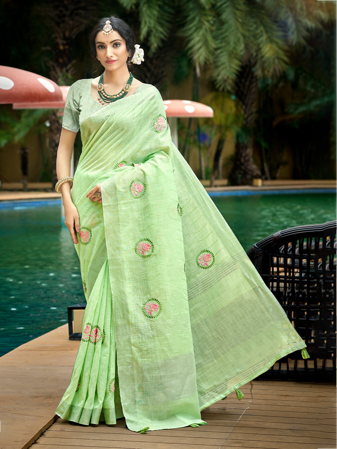 Women's Green Linen Woven Work Traditional Saree