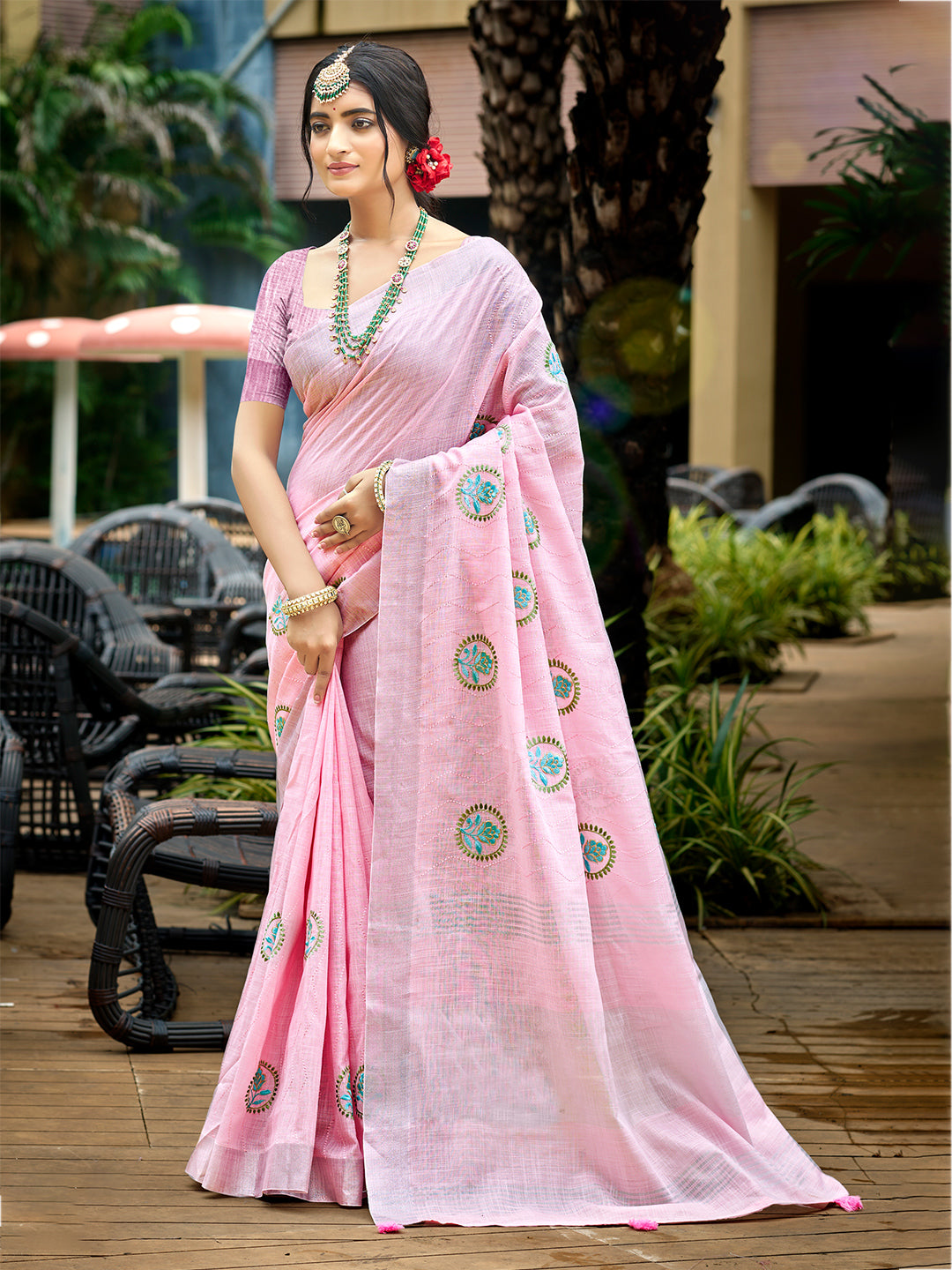Women's Baby Pink Linen Woven Work Traditional Saree