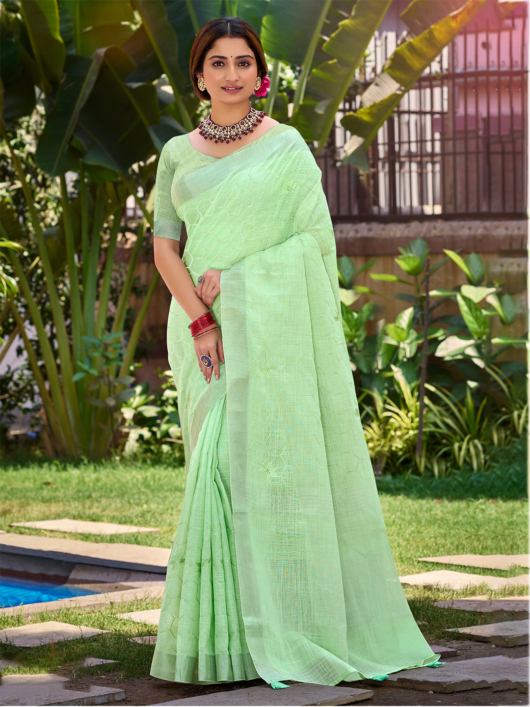 Women's Light Green Linen Woven Work Traditional Saree