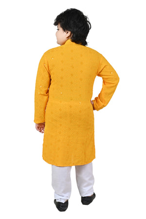 Color_YELLOW