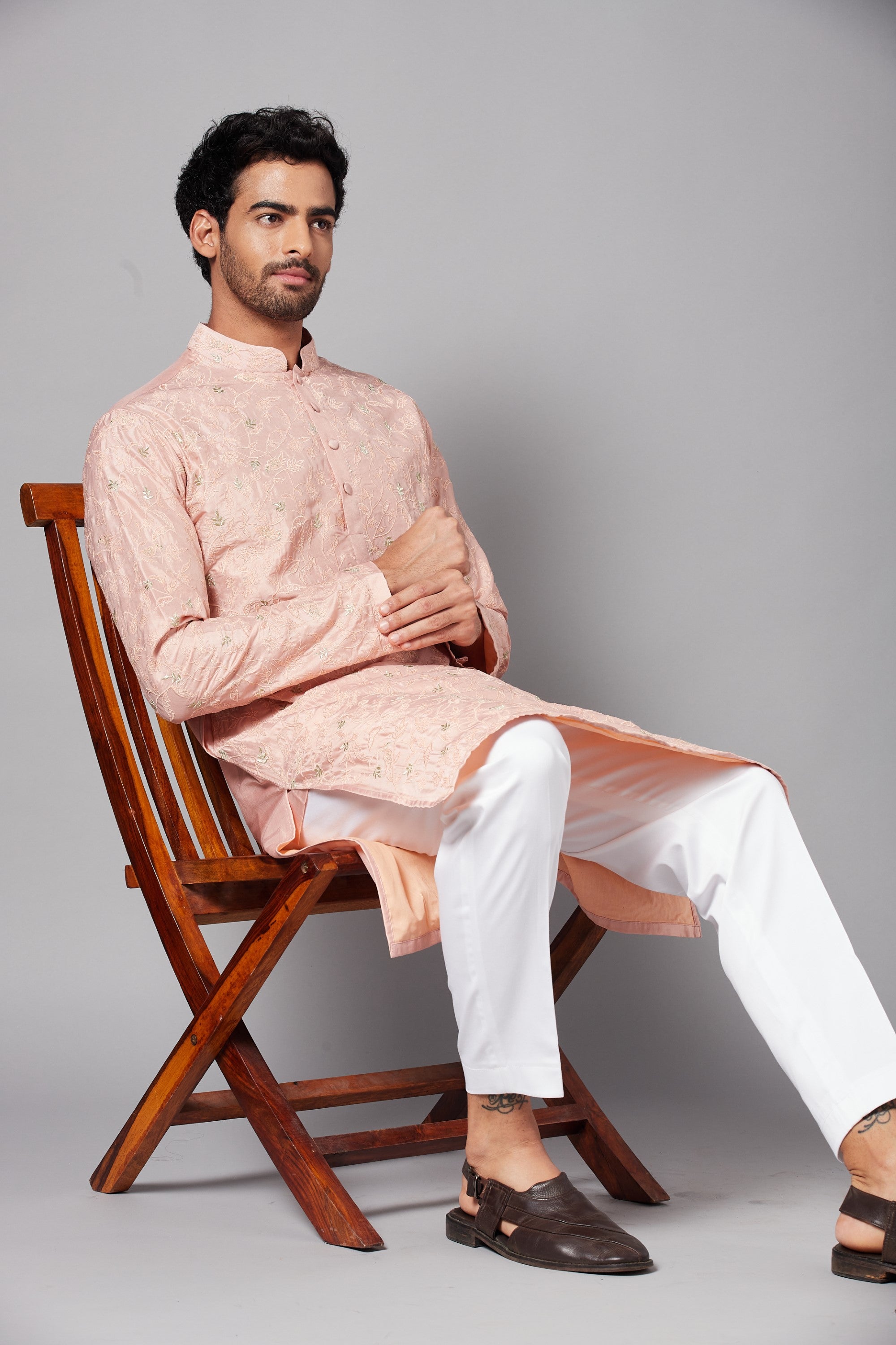 Men's Tiyaan Embroidered Peach Kurta With Crop Pants