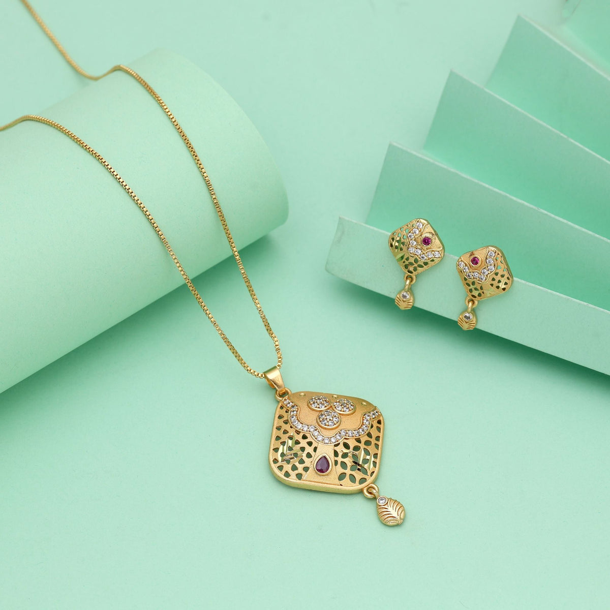 Color_Gold