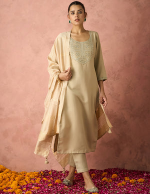 Color_Beige