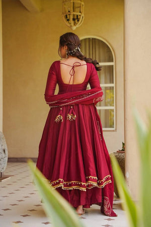 Color_Maroon