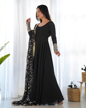 Color_Black