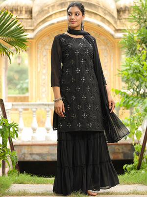 Color_Black