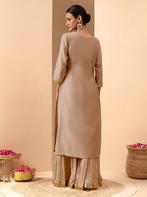 Color_Brown