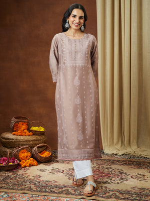 Color_Brown