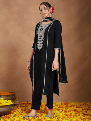 Color_Black