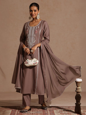 Color_Brown