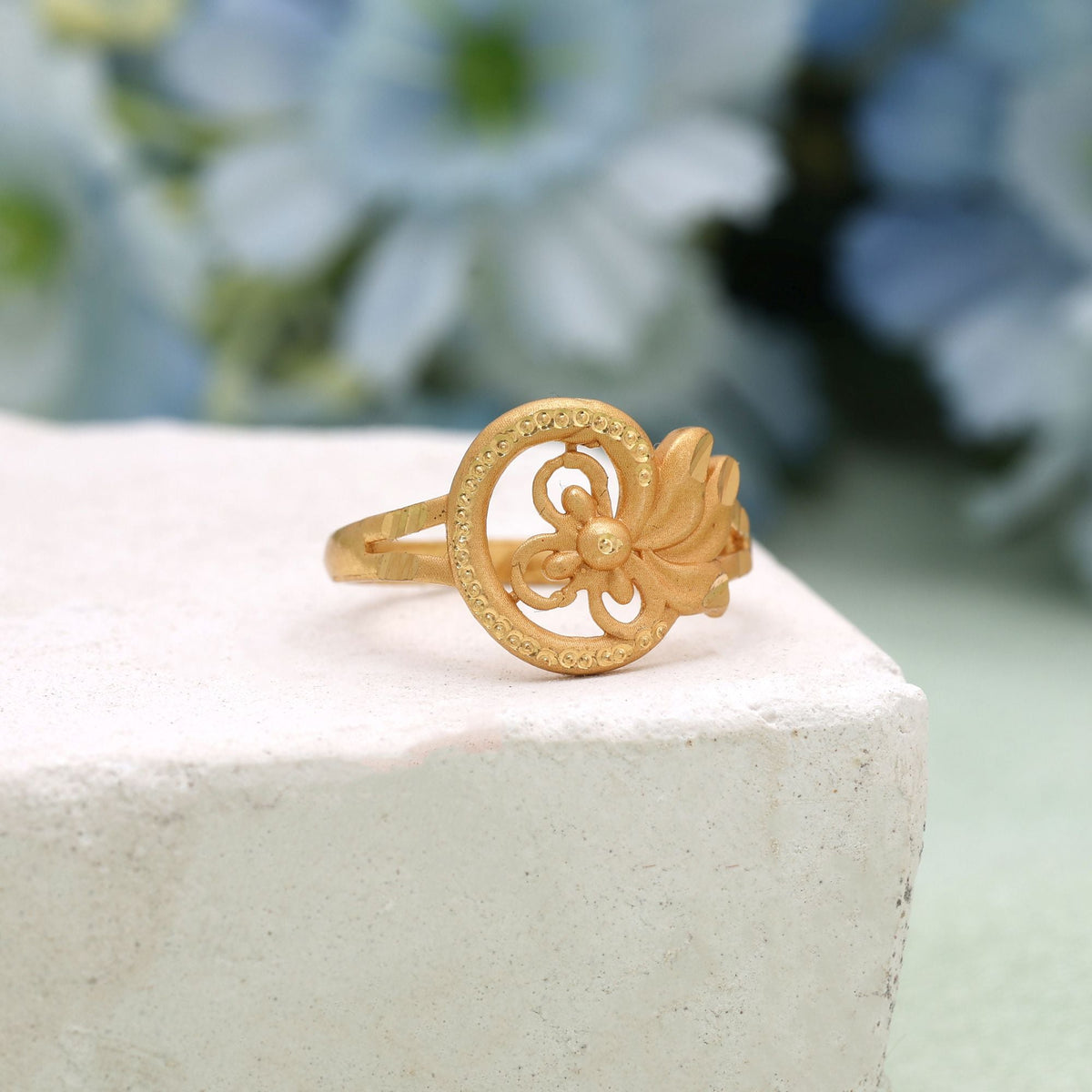 Color_Gold