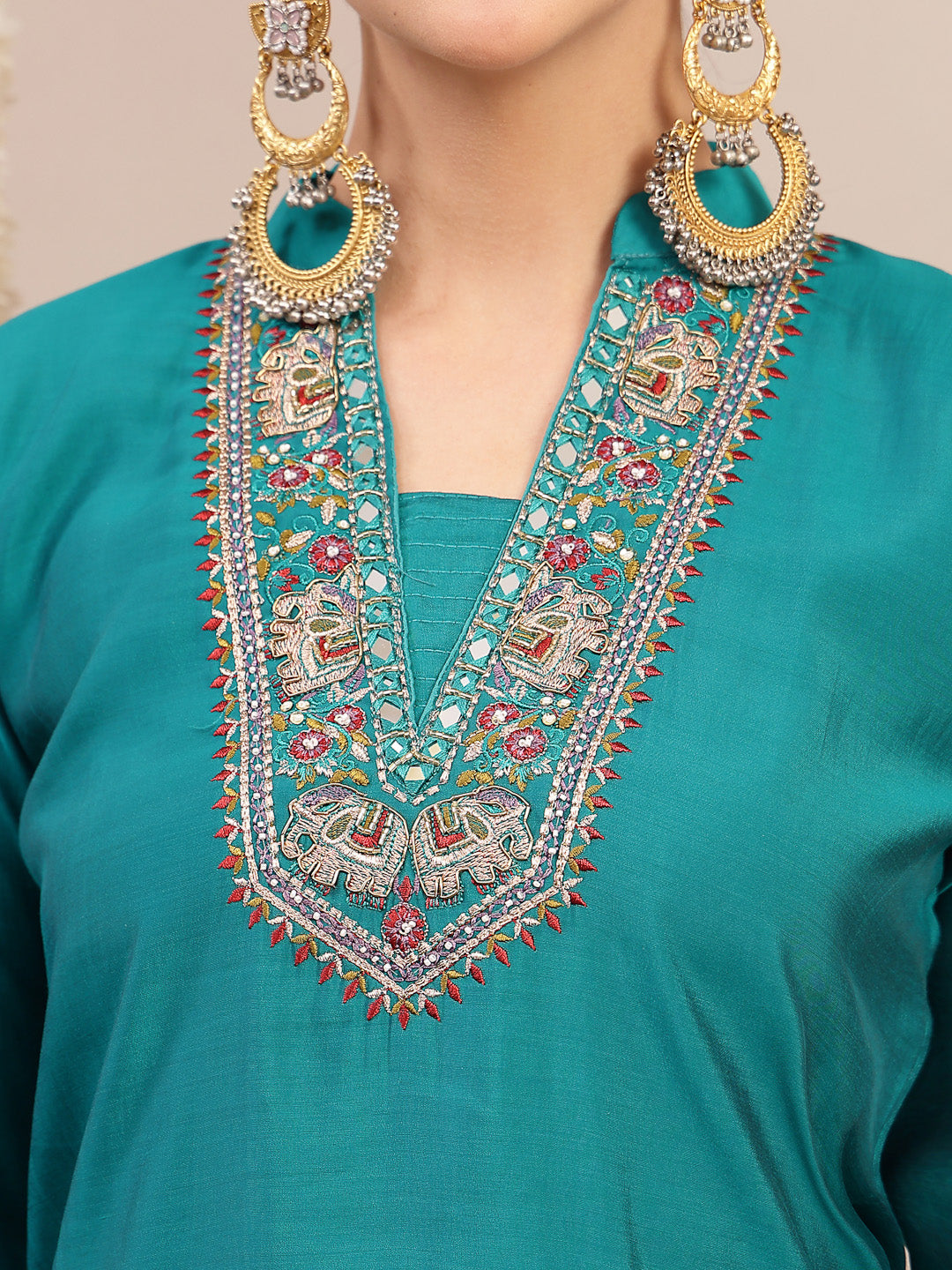 Women's Aqua Solid & Embroidered Santoon Straight Kurta Pant Dupatta Set