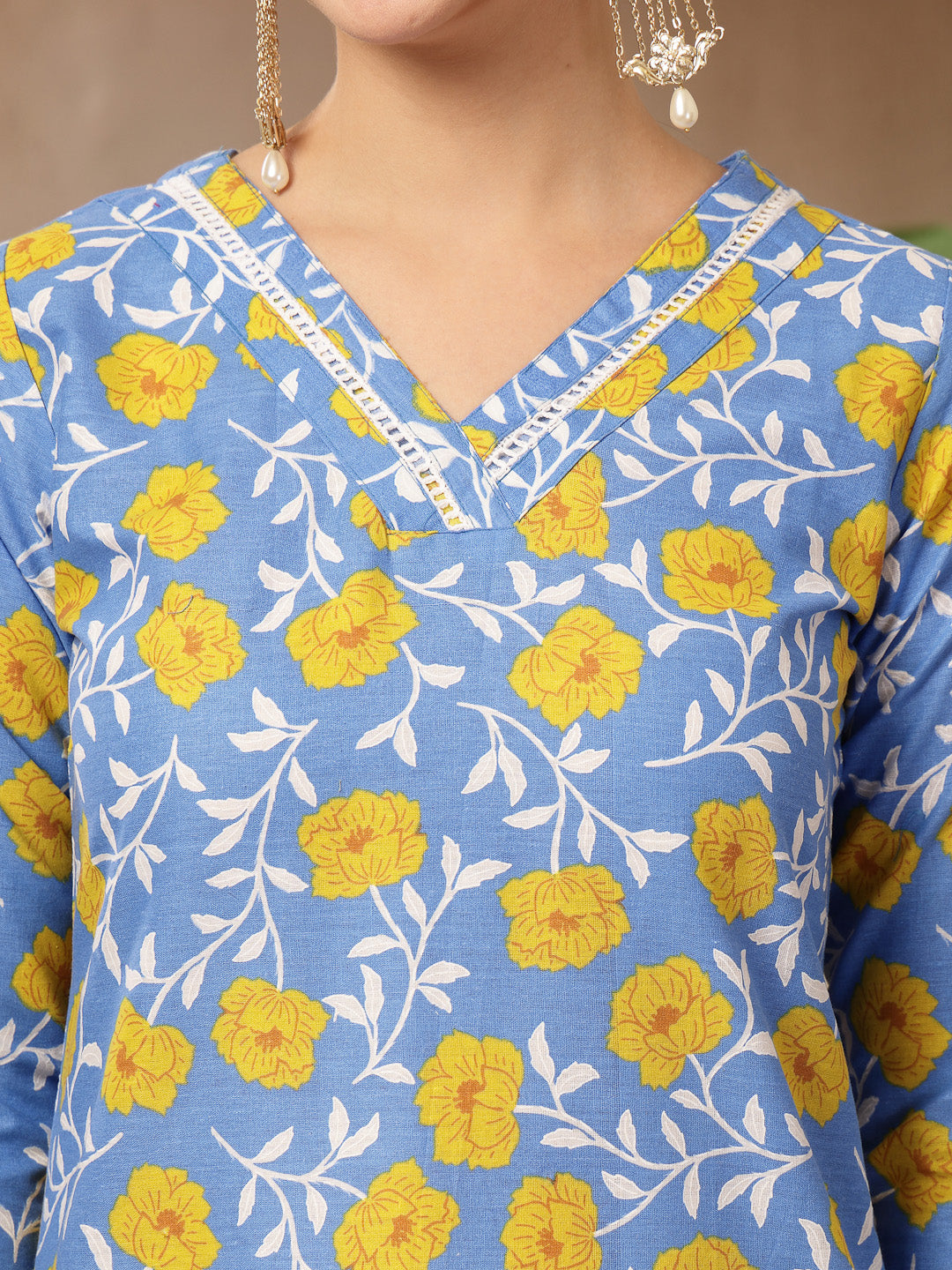 Women's Blue Floral Printed Cotton Straight Kurta Pant Dupatta Set