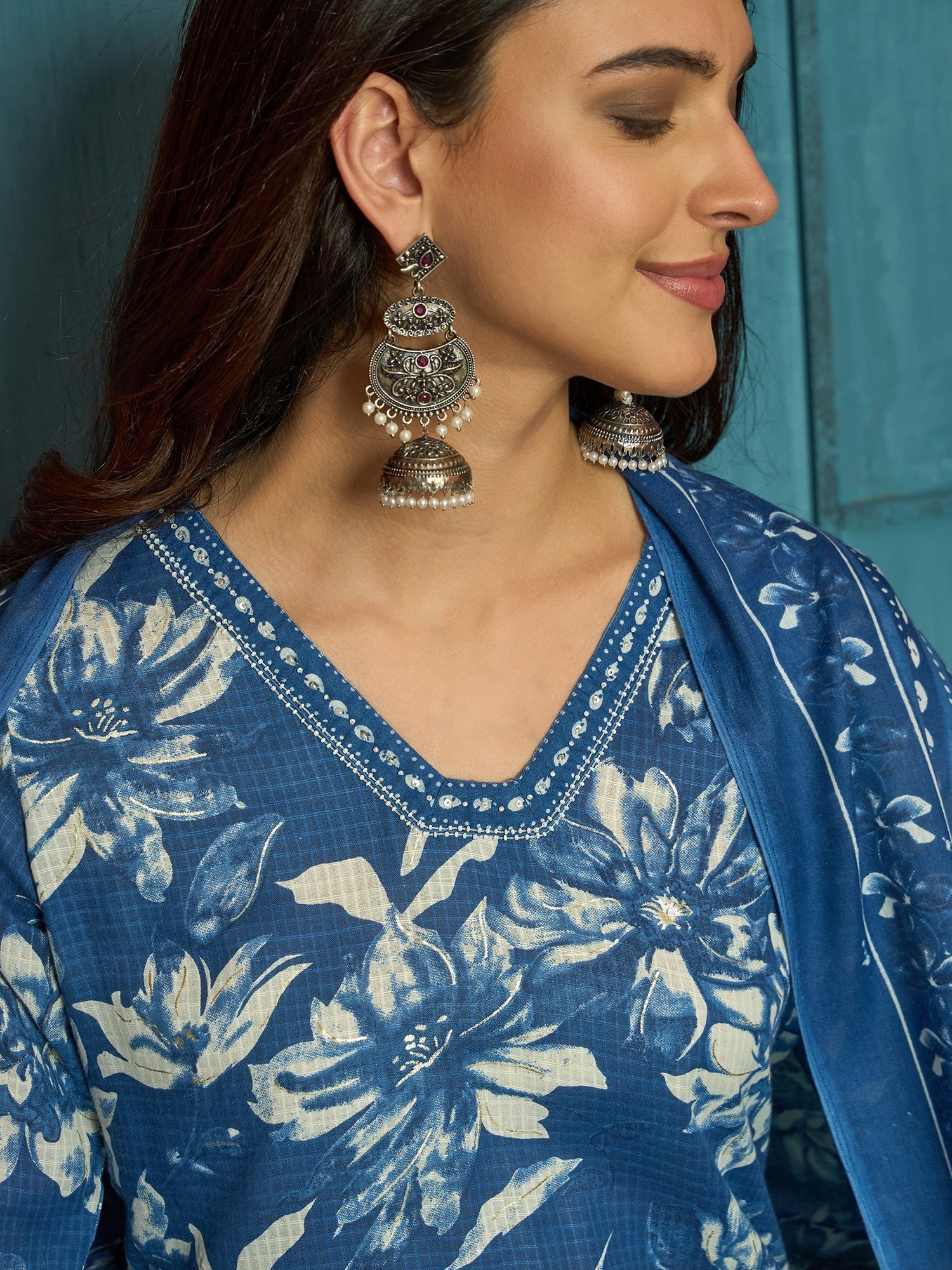 Women's Blue Floral Printed Cotton Blend Straight Kurta Pant Dupatta Set