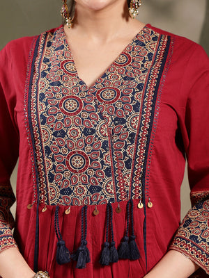 Color_Maroon