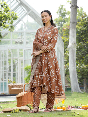 Color_Brown