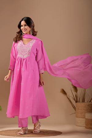 Color_Pink