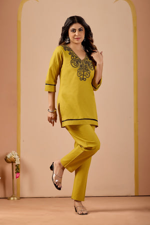 Color_Mustard