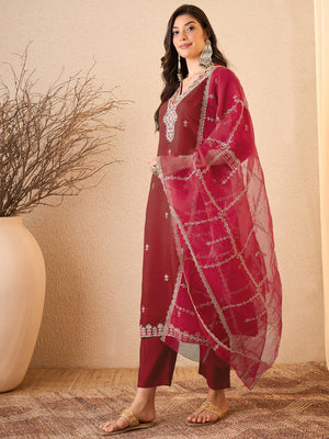 Color_Maroon