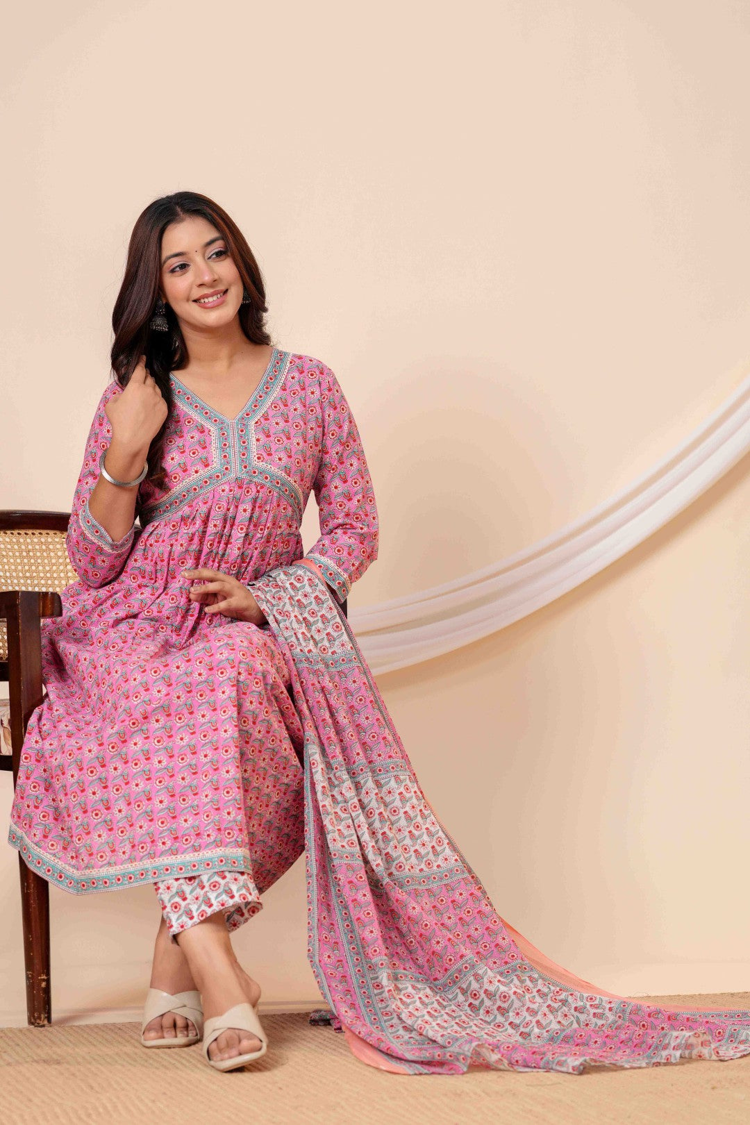 Women's Pink A Line Printed Cotton Kurta Pant And Dupatta Set