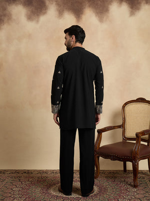Color_Black