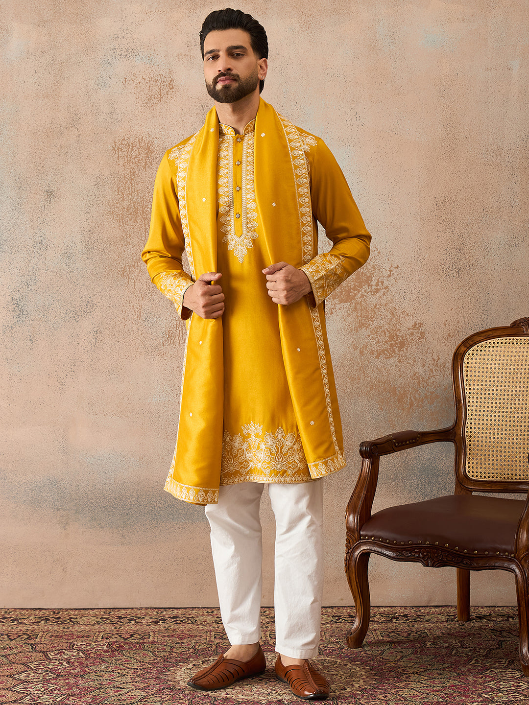 Men's Yellow Silk Blend Solid Embroidered Kurta & Trouser With Dupatta